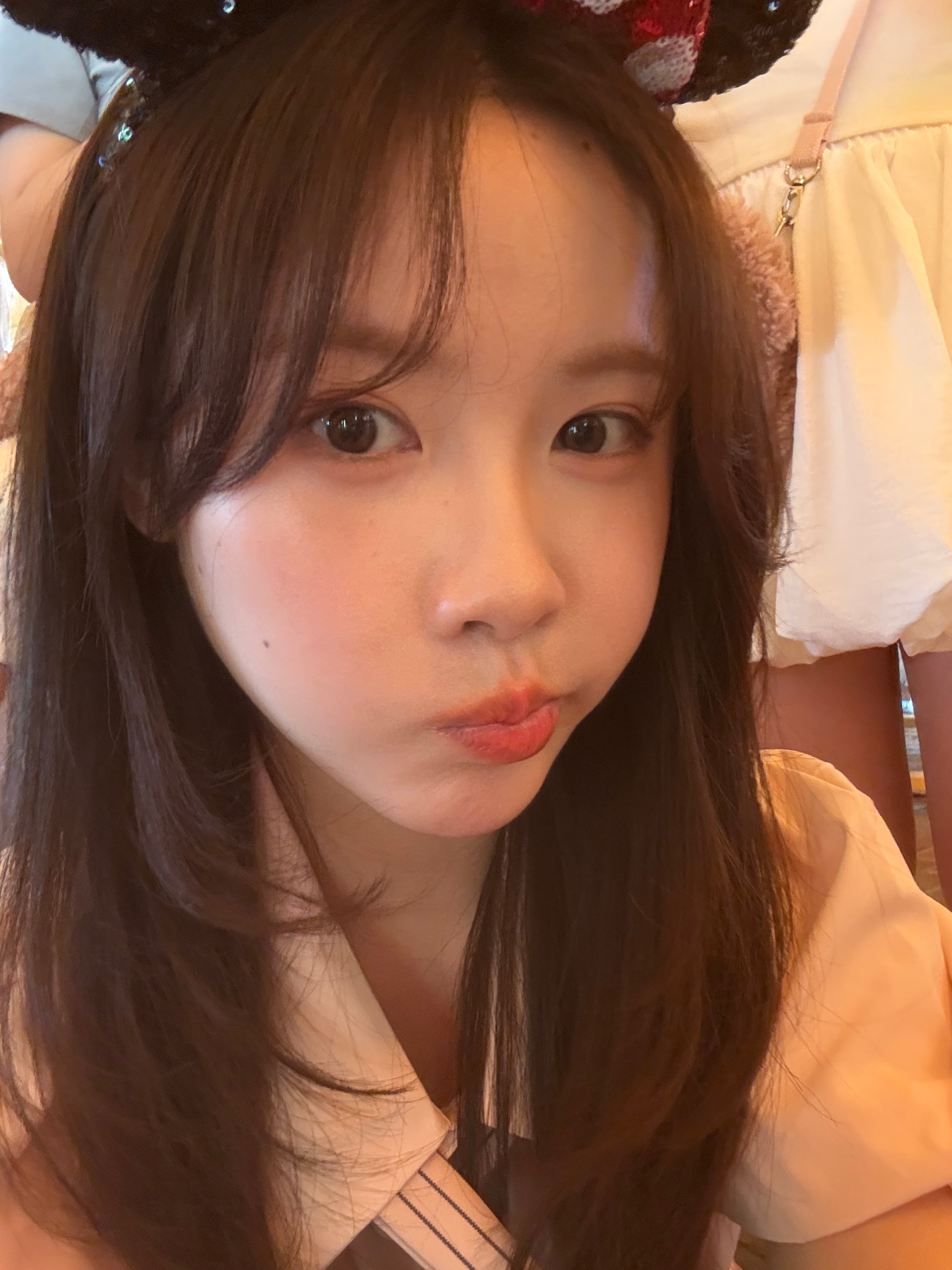 结束了超级忙碌的四月但还是很开心 五月也请多多忙碌吧:)保持开心！ ​​​