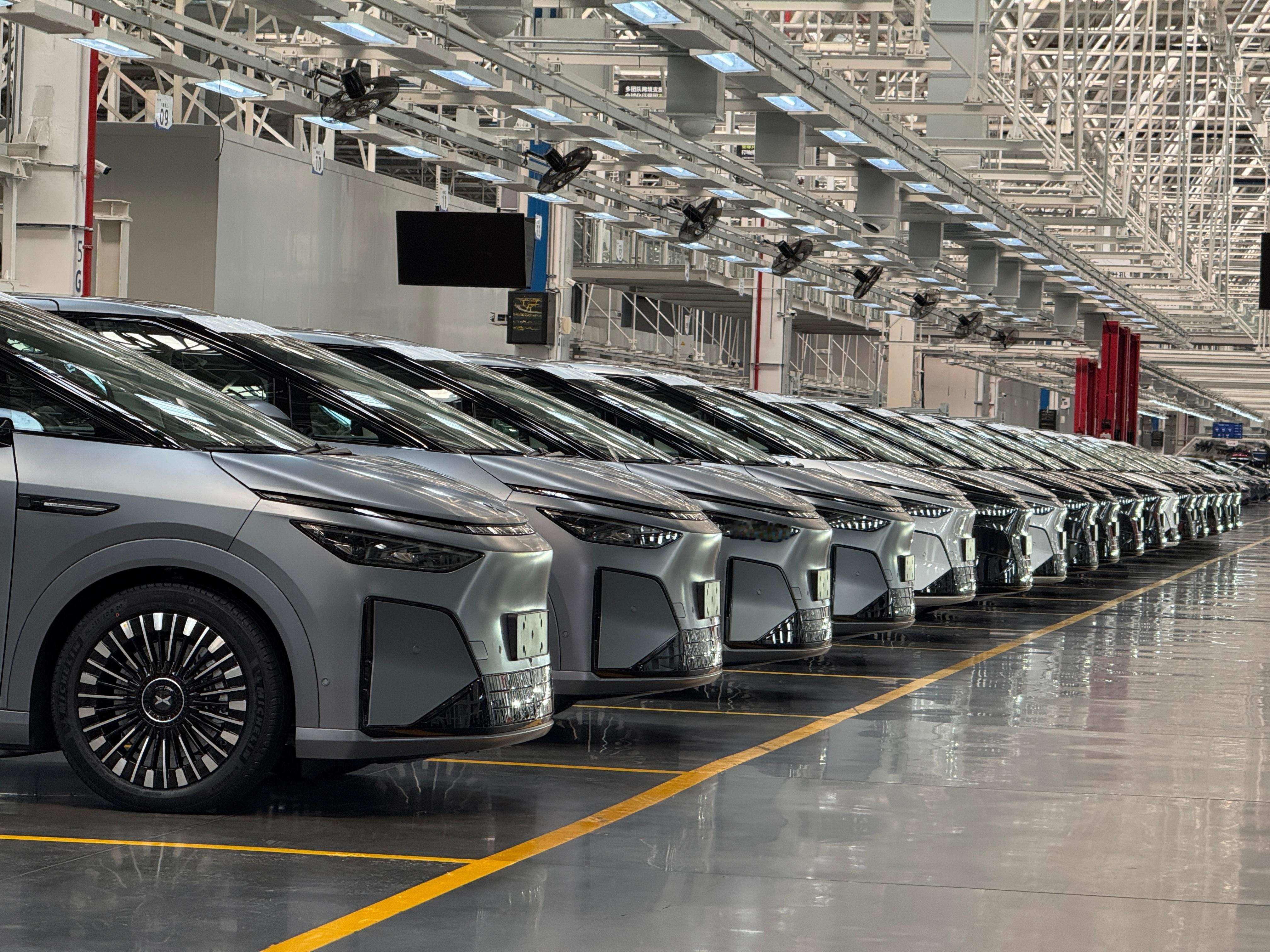 今天在小鹏工厂亲眼见证了第100万辆新车下线小鹏从50万到100万仅用时14个月