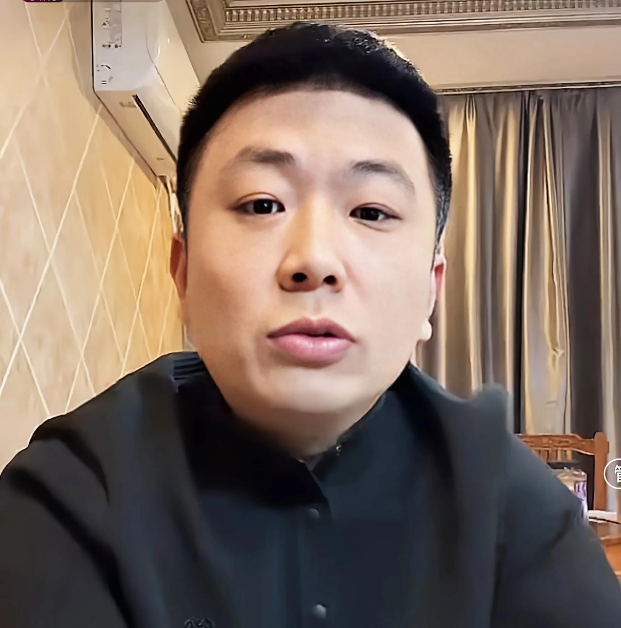 杨议助理小辉和杨化然、杨盼盼兄妹的隔空喊话，看得人挺唏嘘

小辉这回直接回了杨家