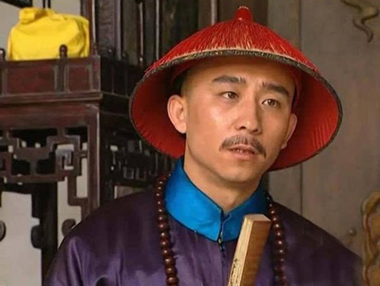 乾隆六年正月，安徽广德营游击李星垣与友人相聚，席间听闻朝中有人打算清算已故的父亲