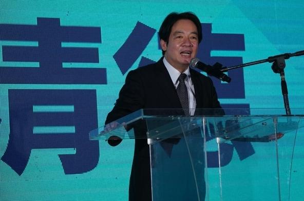 5月24日，赖清德突然抛出一个史无前例的"撒币计划"，直接要给全台湾的家庭主妇每