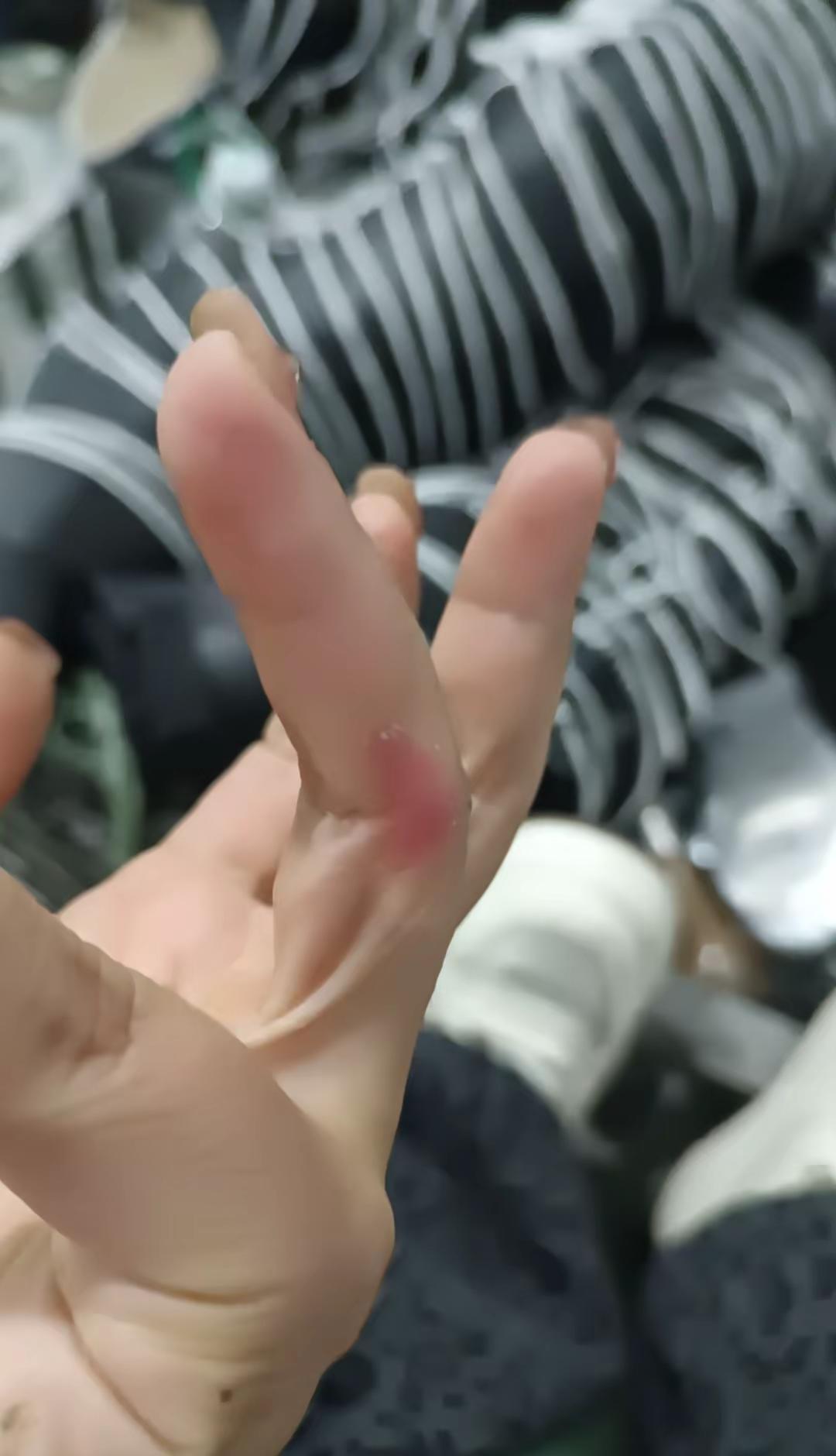 天菩萨，脱了一成又一成啊！在个钱不好挣啊