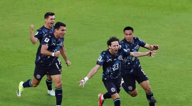⚽️【世界杯前瞻 铁骨巴拉圭硬刚世界第一！德尚赛前拉满警报：他们骨子里全是斗志?