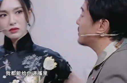 #受伤的只有关晓彤和光盘#感觉唐嫣下一秒就要扇沈腾巴掌了，那个眼神跟“地铁判官”