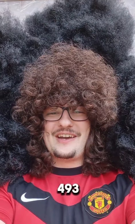 西汉姆助教调侃曼联蓄发哥：你的头发会一直长到屁股去的！英超第26轮，西汉姆主场1