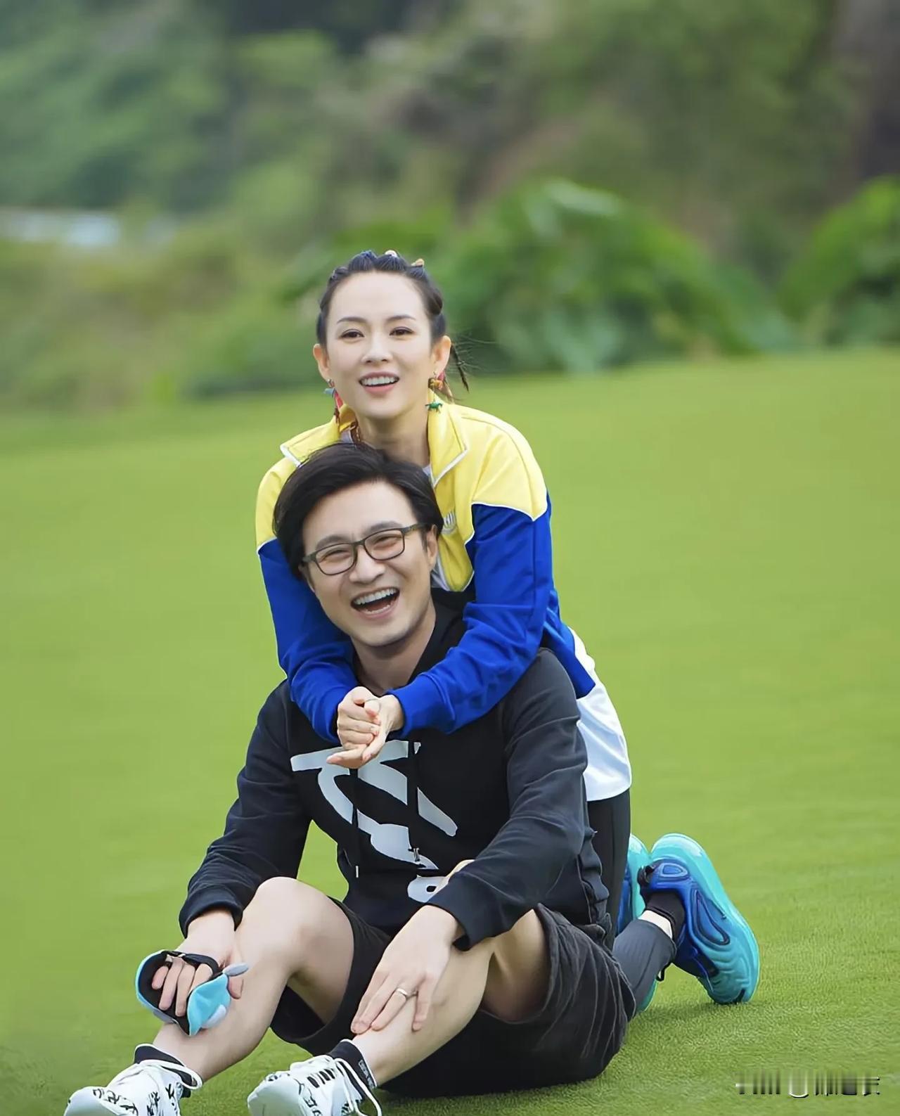 看了汪峰和宁静的相处日常，我终于明白他为什么能和那么多大美女在一起了。

因为他