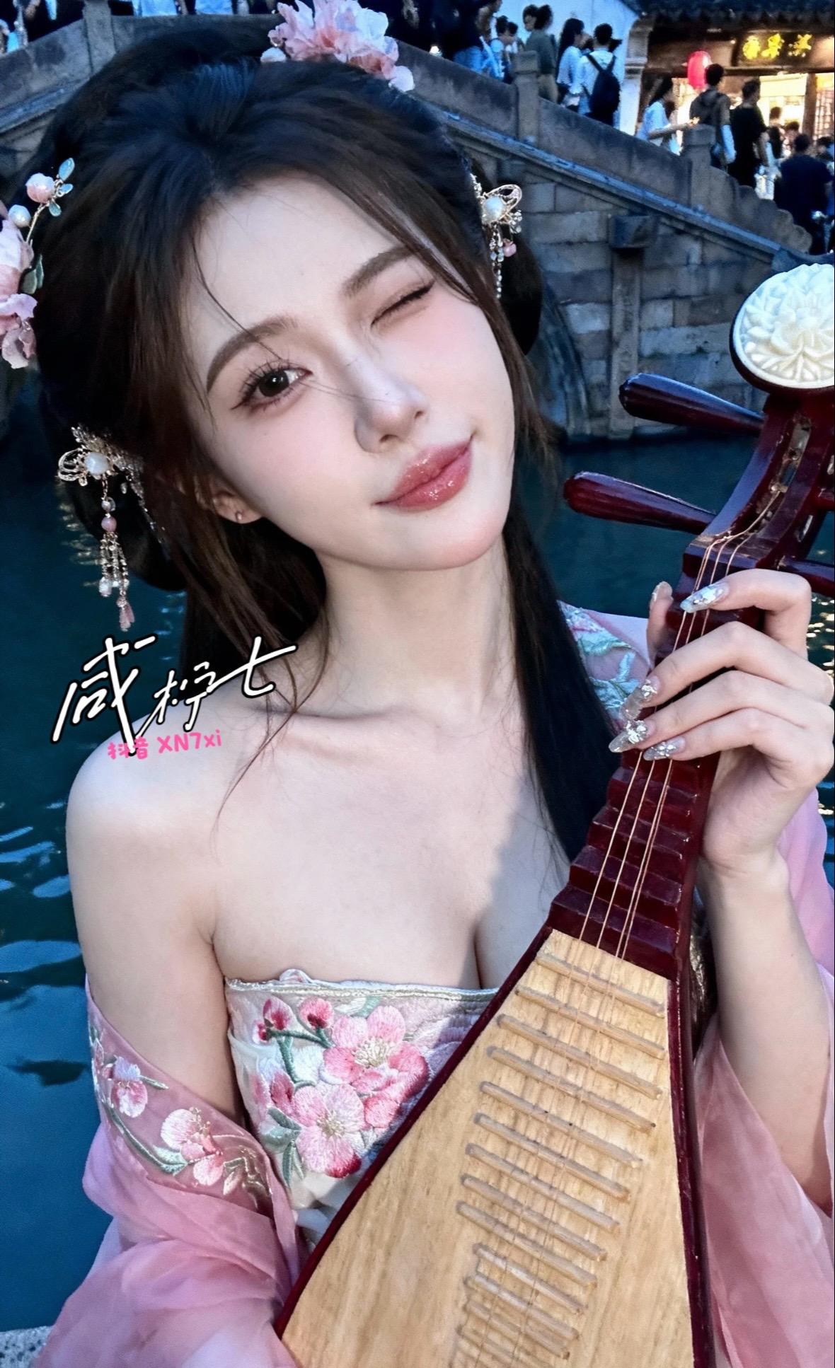 微风与你 原创 汉服美女甜妹