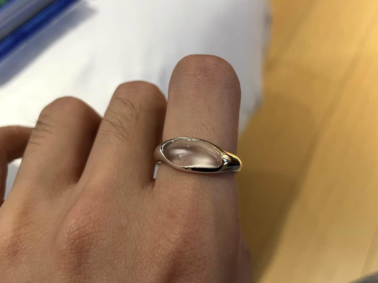 做为翠友的你一定要相信只有精品的翡翠才会持久耐看，翡翠就是奢侈品，同样...