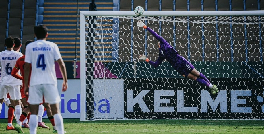 没有李昊这个家得散！U23国足vs乌兹别克斯坦