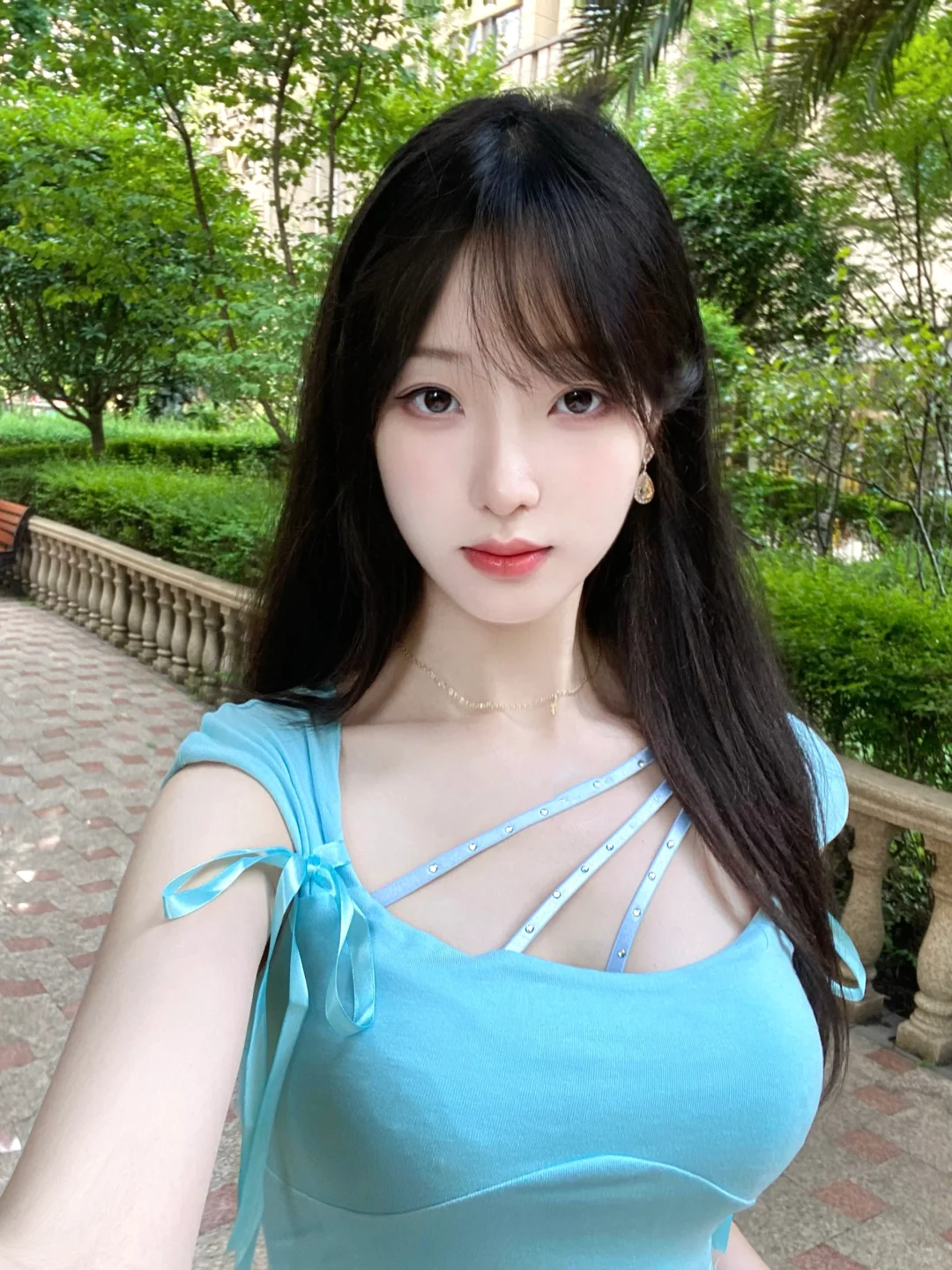 blue 🦋🫐
