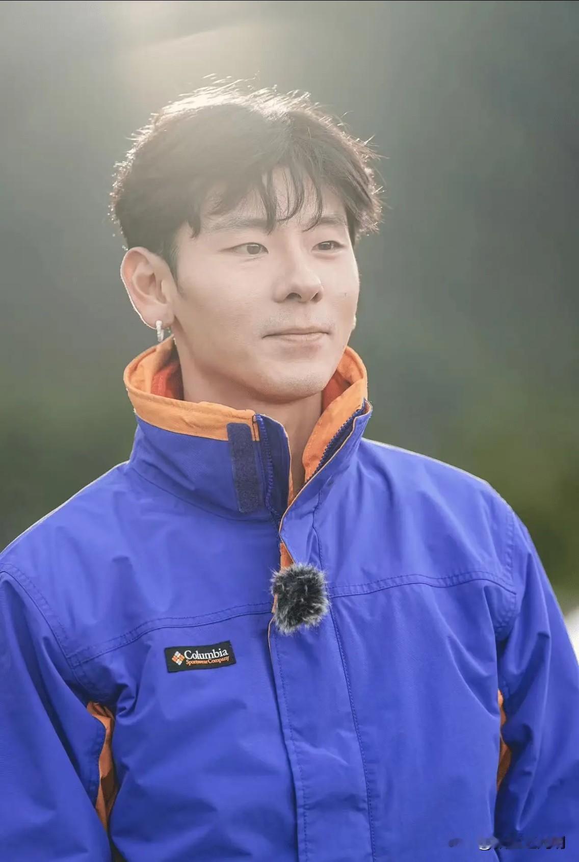 初识蒋奇明
因为一部电影记住了一位演员，因为《龙餐馆》，才知道饰演马俊生的演员叫