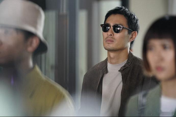 吴培祖这个角色是桀骜的也是倔强的，杨祐宁在《接招吧！制作人》里演出了一个音乐人的