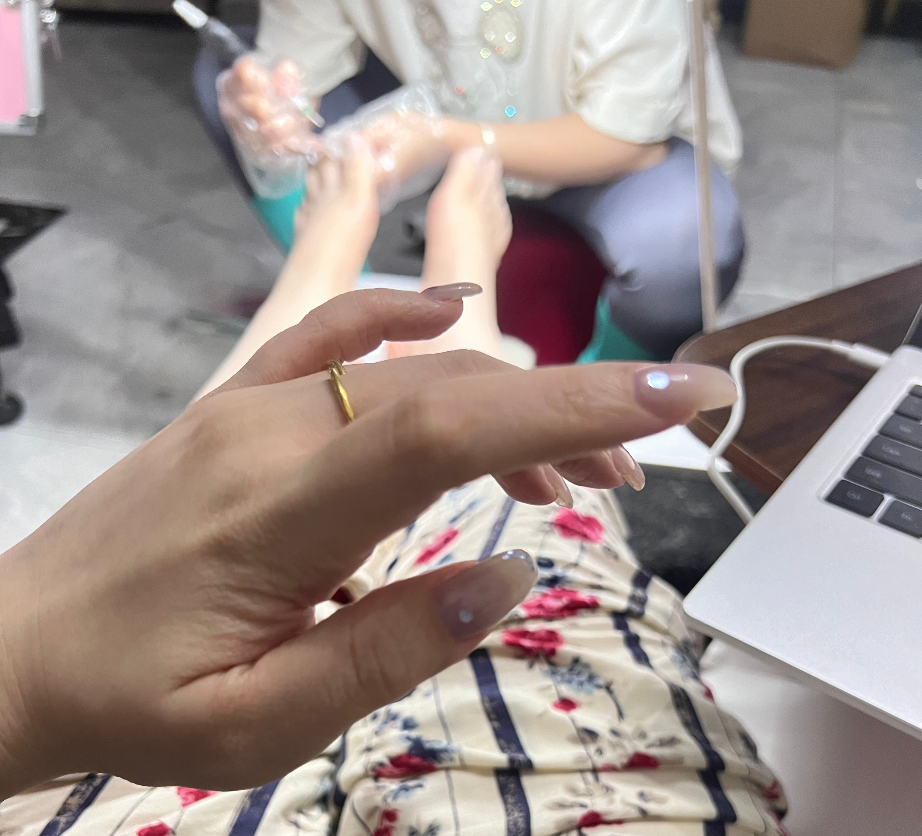 朋友们终于轮到脚了 14:30开始的我大屁股要坐平了 
