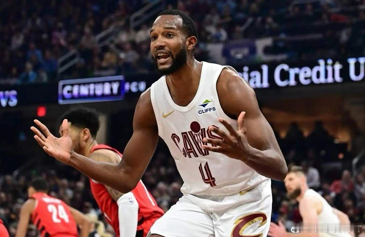 今天骑士队输球的原因有几点：一，双内线遇见总冠军级别的内线防守，太软。二，外线防