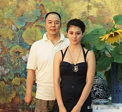 渣男还有这么漂亮的女儿。