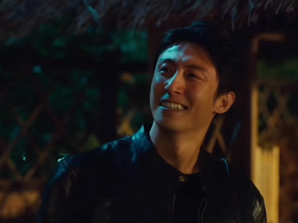 没人能笑着走出黄景瑜这30秒从小追着晓丹，独自在国外s里逃生，所有苦都自己扛。小