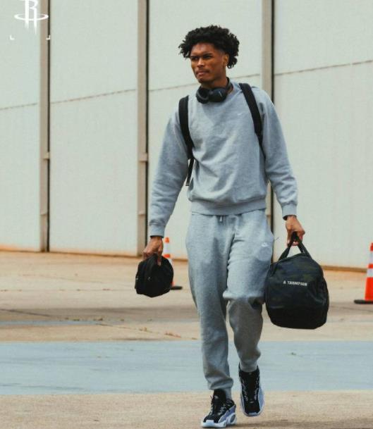 有很多人觉得阿门汤普森似乎配不上一份顶薪的合同，然而有NBA专家认为，阿门汤普森