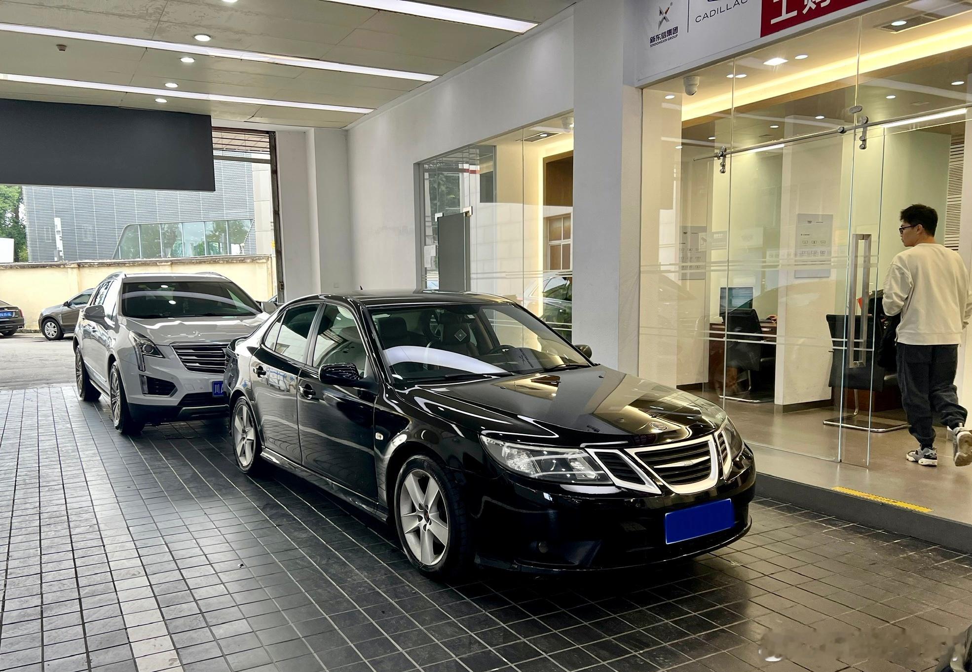 经济全球化具象化表现，一辆瑞典车，因为日本的气囊问题，要去美国品牌的售后。  ​