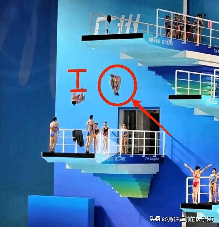 全红婵的核心力量是非常强大的，搭档说她比我重，但跳得比我高，滞空时间更长。她现在