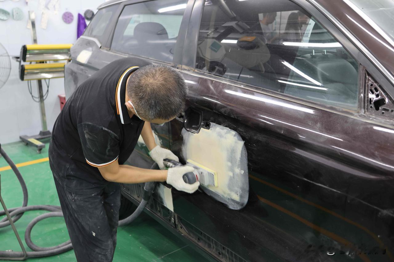 有人说真正聪明的老司机宁可被4S店坑，也不去修理厂，这话有道理吗？跟您说，还真不