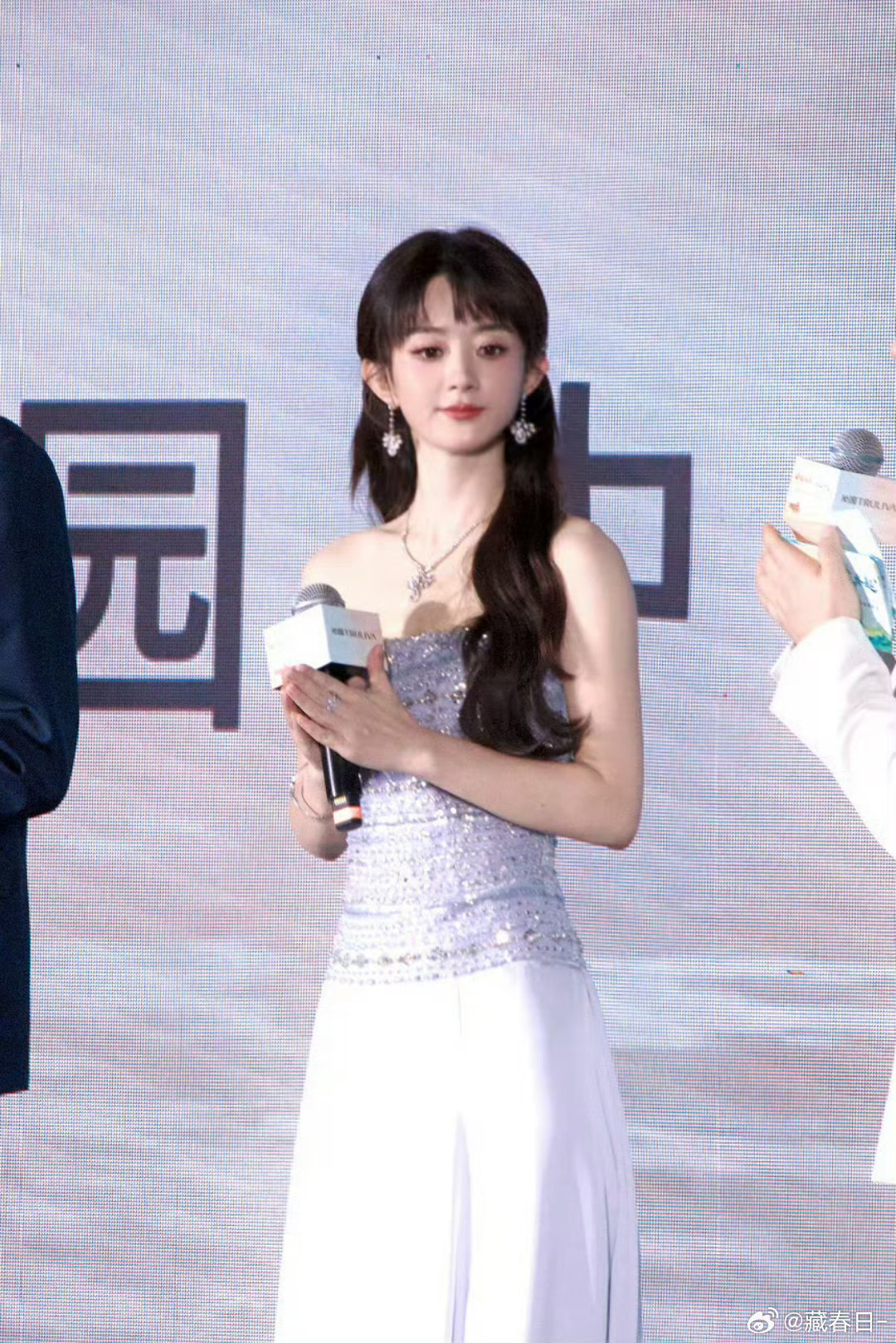 赵丽颖沁园年会生图直出，好美萌赵丽颖沁园年会