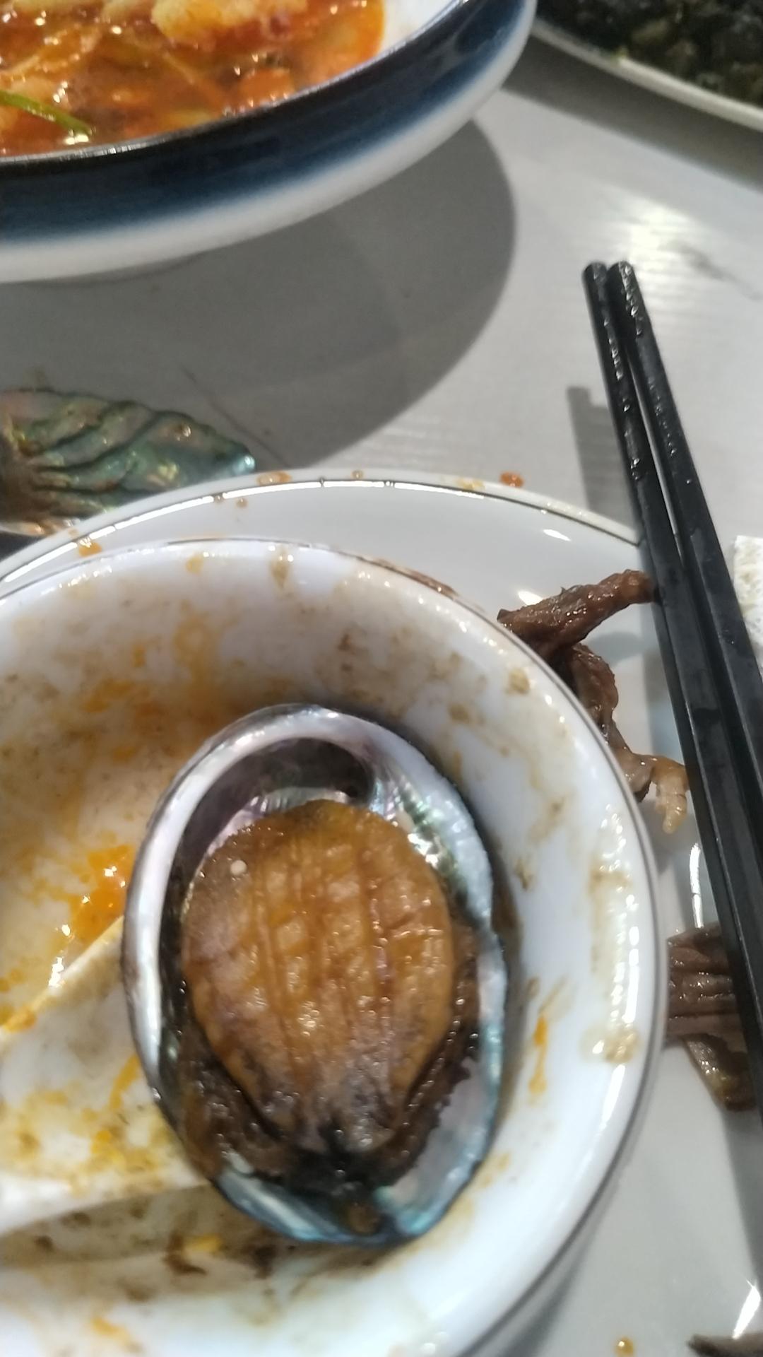 很多人受了委屈就想找人倾诉，觉得说出来心里能好受点，可真正说出口才发现，大多时候