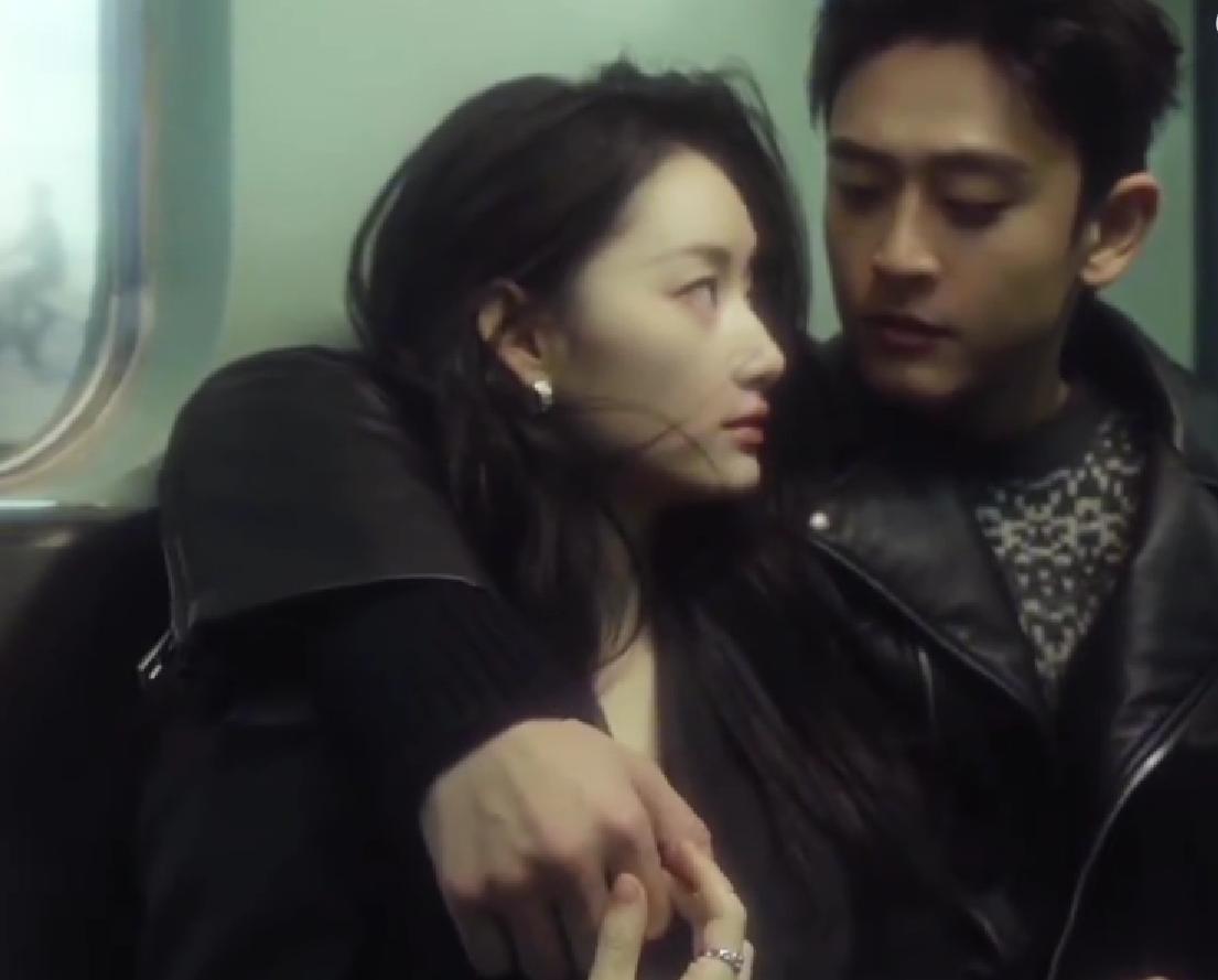 上次这么拍的已经结婚了，郭晓婷姐夫默契拉满，粉丝急喊直接在一起
最近刷到郭晓婷和