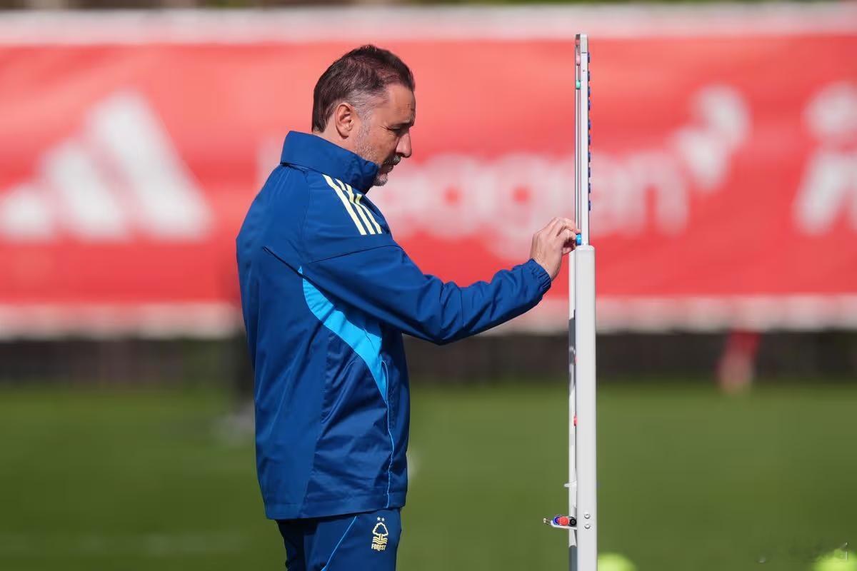 诺丁汉森林vs阿斯顿维拉 两队周四都踢了欧联，都是客场，森林1-1战平波尔图，维