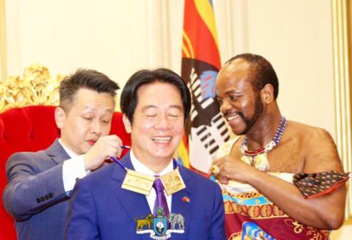 赖清德窜访回程路线曝光，可能蹭巴拉圭总统专访走私回台，外传过境美国！在此严厉警告