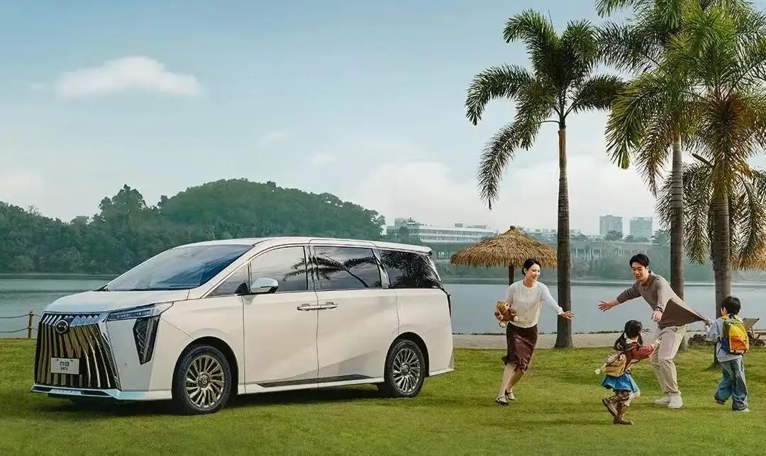 美以伊战争互轰互炸不间断，比亚迪一炸成名，比亚迪元plus导弹贴近爆炸，比亚迪汽