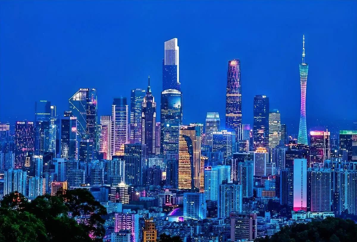 江苏手握一手好牌，却输给了广东
占据地理之优的江苏，靠着大自然的馈赠，在农耕经济
