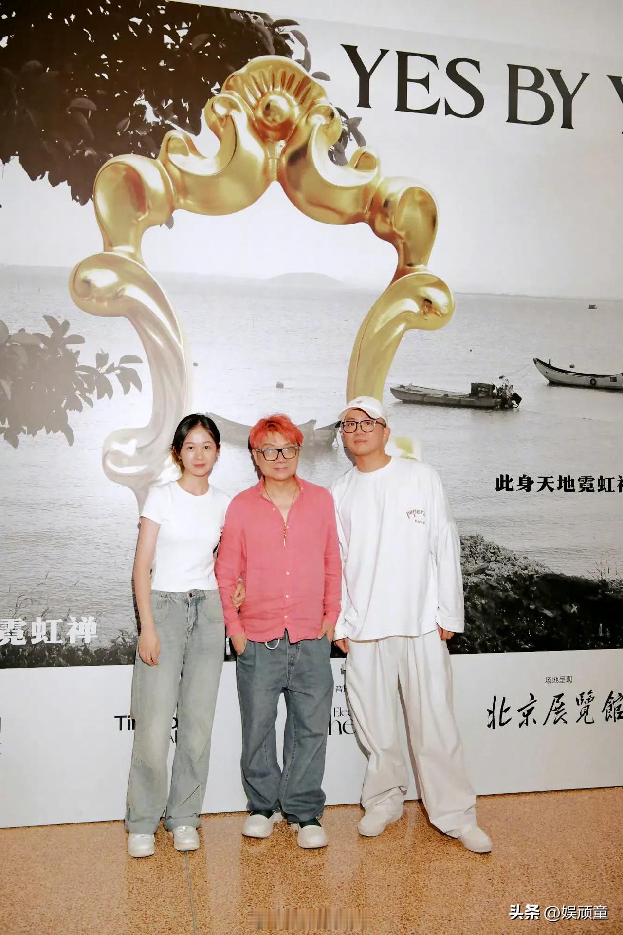 程青松这次遇到硬茬了…
当初，于朦胧出事后，他为了把自己从舆论中脱离出来，晒出与