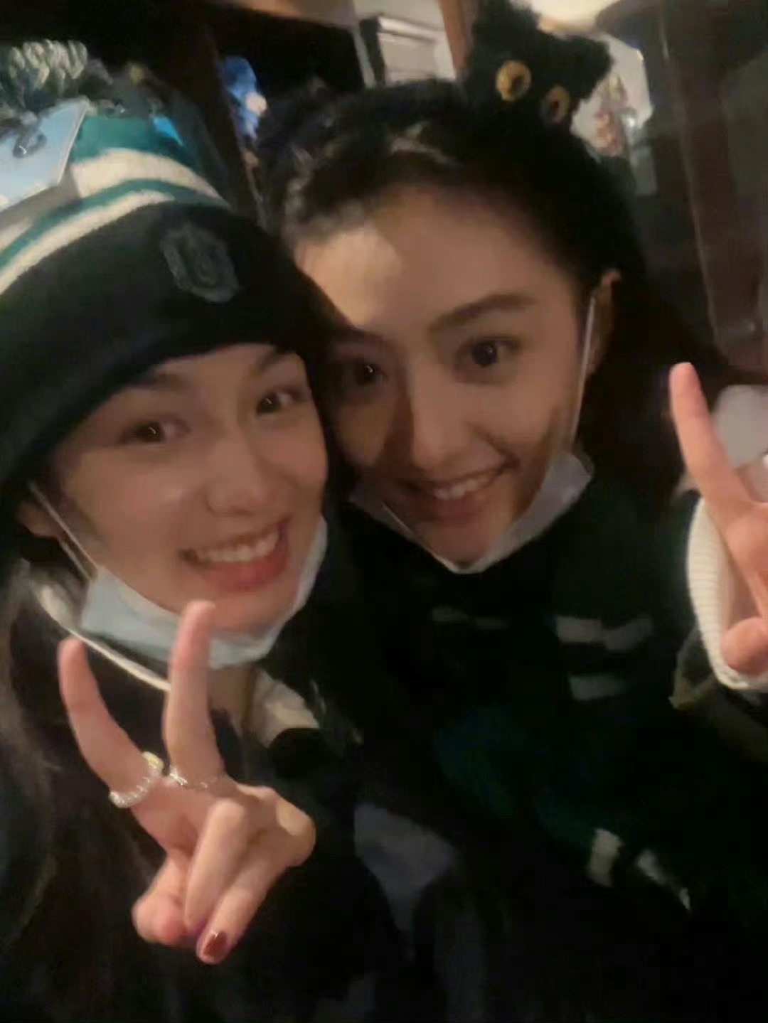 如果用这张脸度过我的学生时代….（胡连馨 ​​​