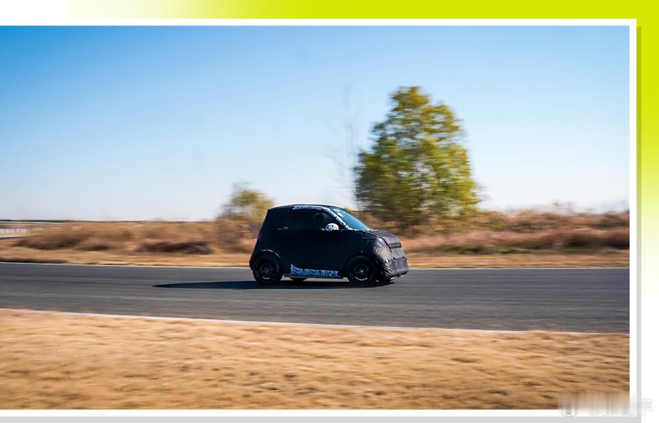 smart精灵2号谍照曝光Smart 精灵2，这小嘎嘣豆已经在路测了。全新ECA