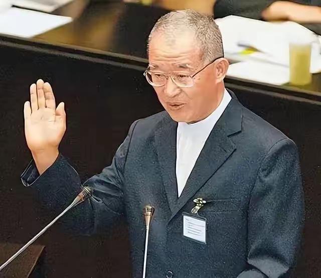 前两天跟一个台湾朋友聊视频，他突然问我：“你说，咱们最后到底会怎么统一？”

​