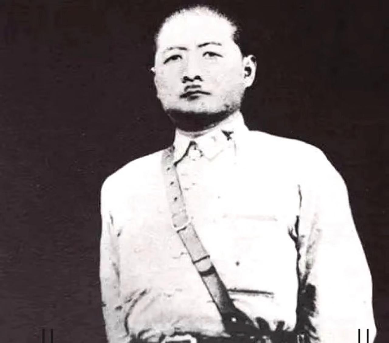 别再乱传了！网上流传很广的吉鸿昌胸前挂“我是中国人”木牌的照片，并不是当年原版史