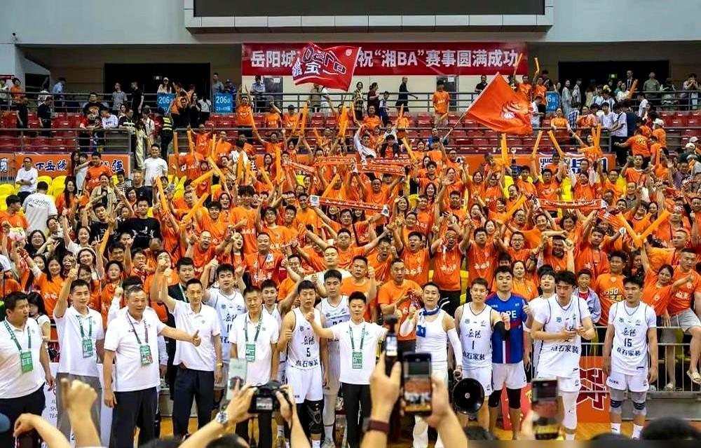 临时调来3个主力，以为稳了？湘BA这场球告诉你，想多了。

“湘南三虎”郴州队气