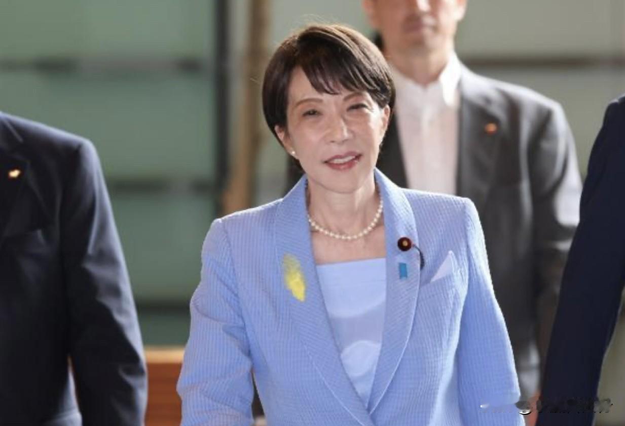 高市早苗去年收入多少？
日本众议院和参议院日前公布了2025年度国会议员的收入情