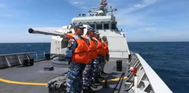 为什么美国不军事打击中国?

经常有人问，美国在全球到处发动战争，为何偏偏不敢对