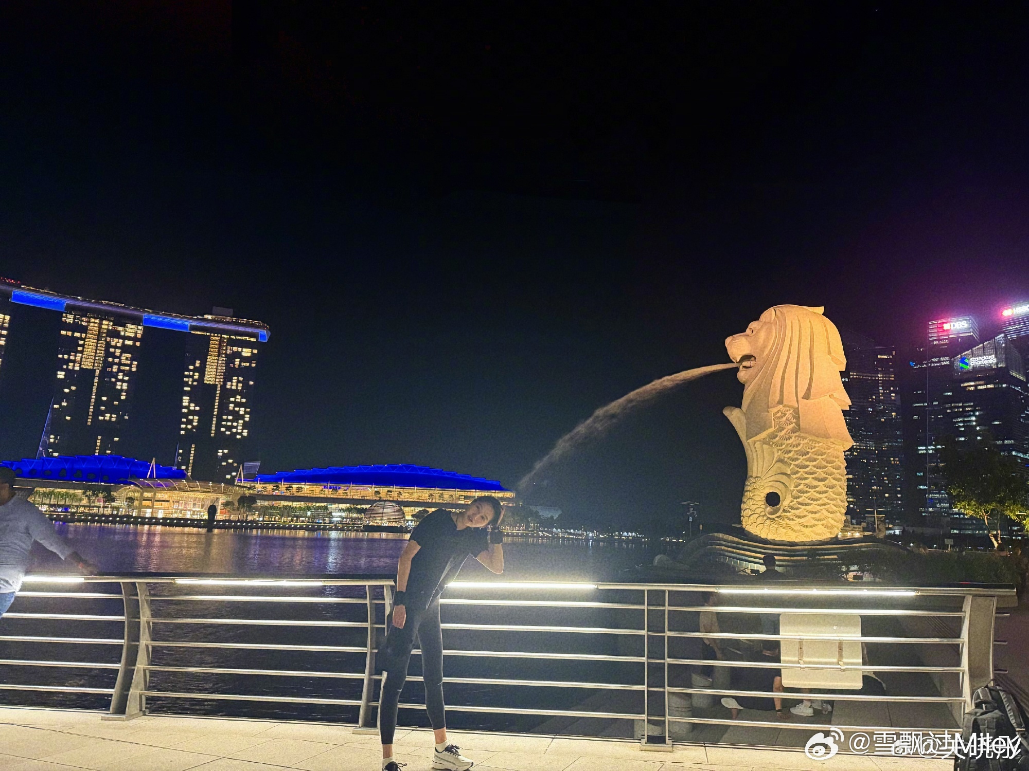 关晓彤关晓彤严晓丹 拍的真好啊，标志性的照片，一下就能看出在哪里。快点出来营业啦