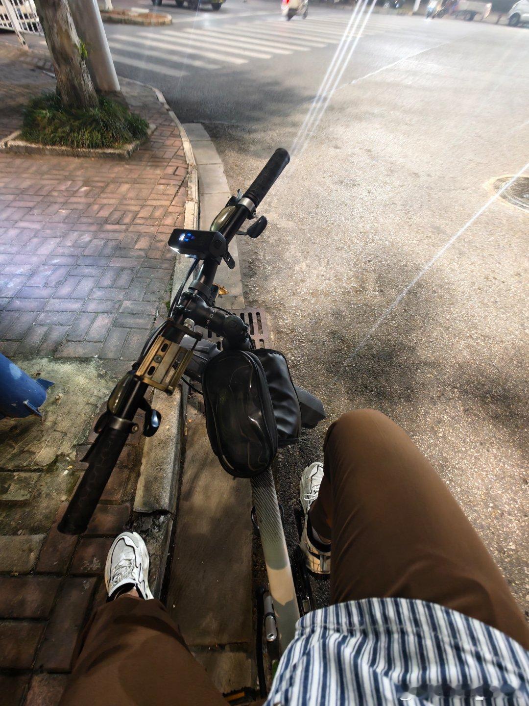 做有氧很难么？下班去看一眼城市的五光十色就够了有氧训练我的日常plog ​​​