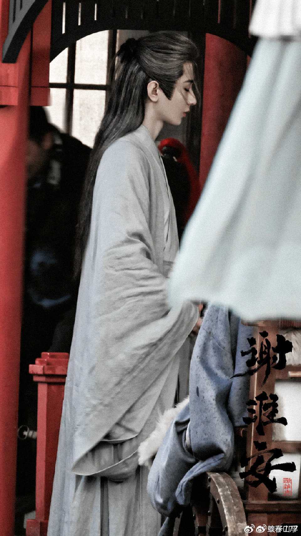 成毅站姐发了杨幂谁懂这波梦幻联动！成毅站姐镜头下，自家艺人是温润贵公子，杨幂是清