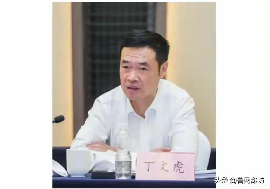 热点观点畅聊会 这是正厅级职务，在省一级也属于很重要的职务，而且是主管铁路行业，
