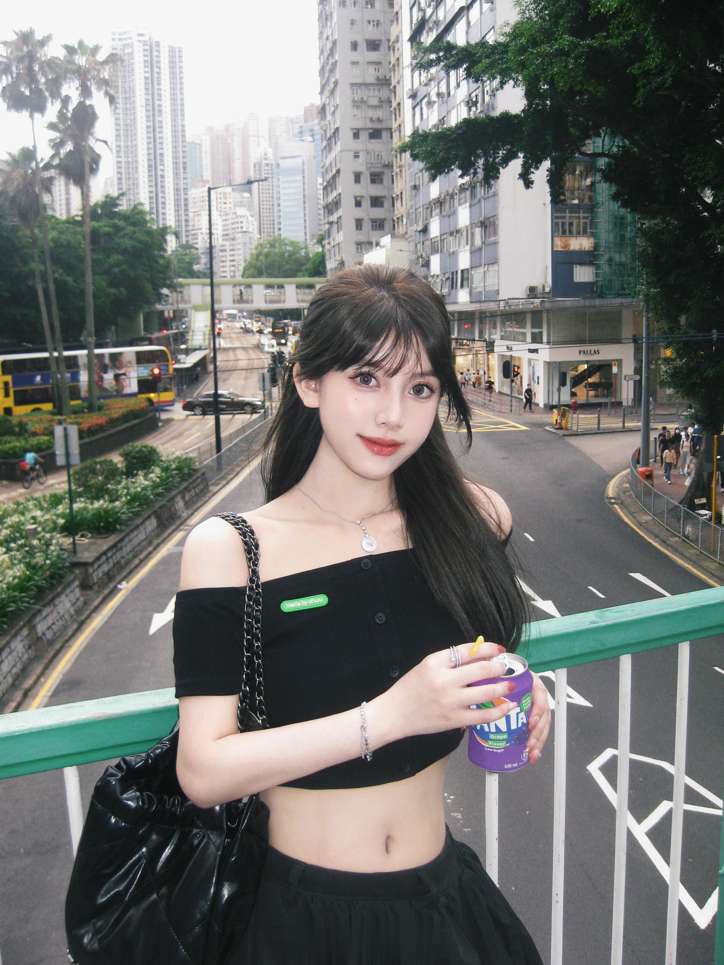 Citywalk in HK🇭🇰香港街道太好拍了！👗超喜欢这身穿搭一直觉得