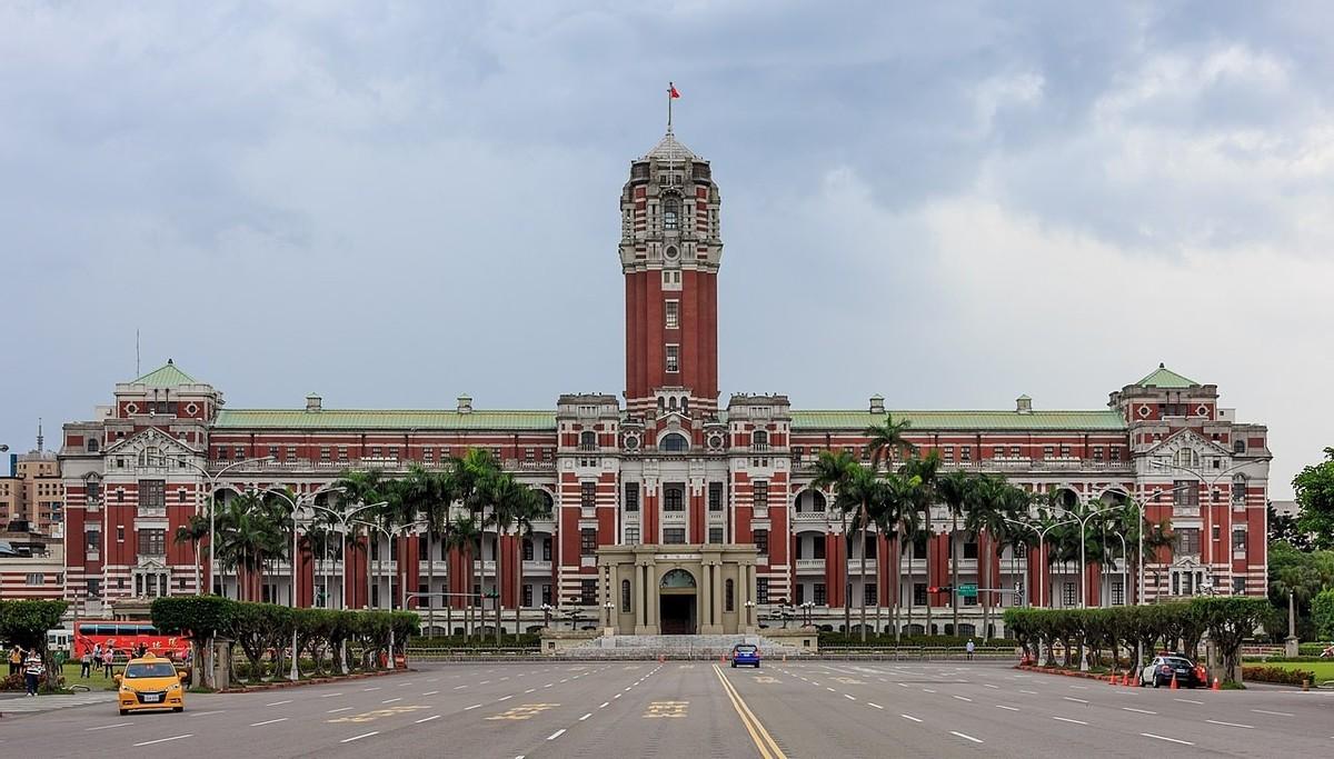 台北市市长、蒋介石的曾孙蒋万安直接把话撂下了！他当着媒体的面斩钉截铁地表示，自己