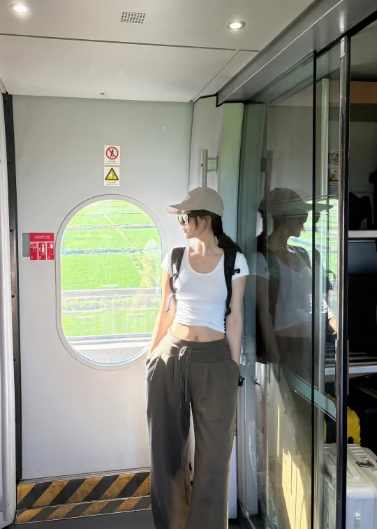 户外人谁还没坐过三等座