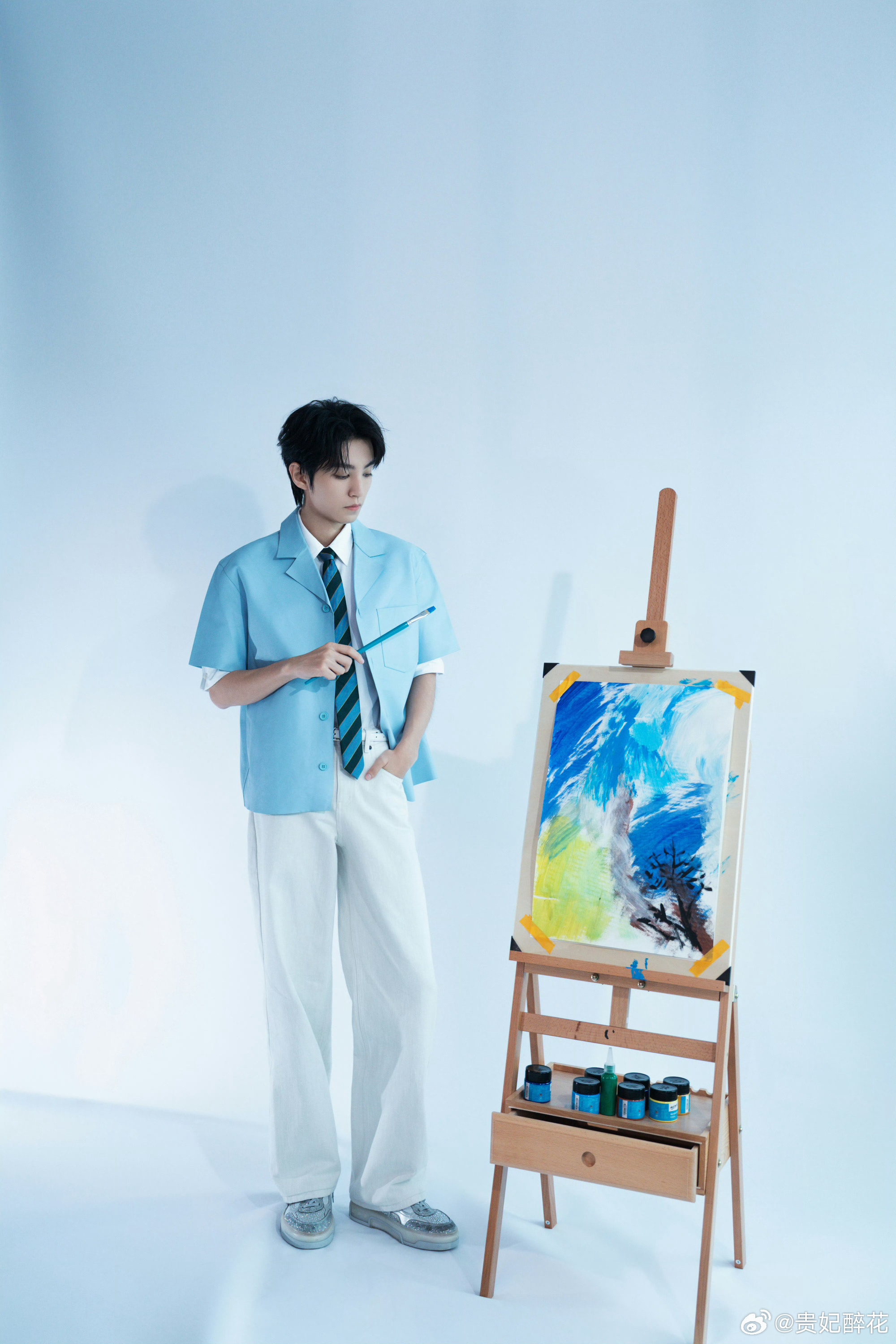 王俊凯  in  Christian Louboutin小凯的新造型！Chris