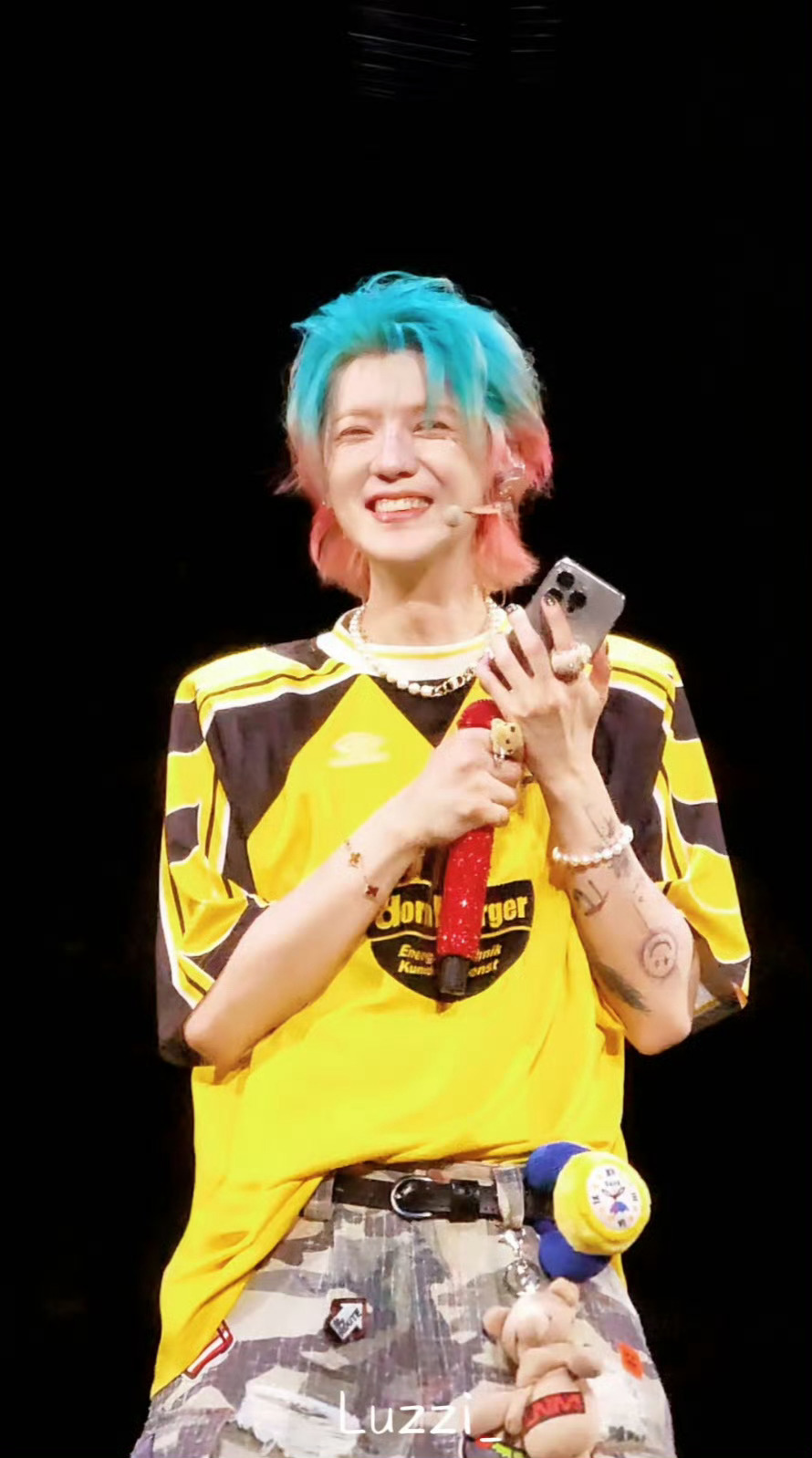 鹿晗向广西灾区捐赠应急物资 🦌鹿晗gapday音乐节 孤单星球 转了多久 才遇