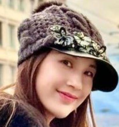 2026年4月19日，黄圣依在停更微博62天后，发布了18张瑞士游学生活照。配文