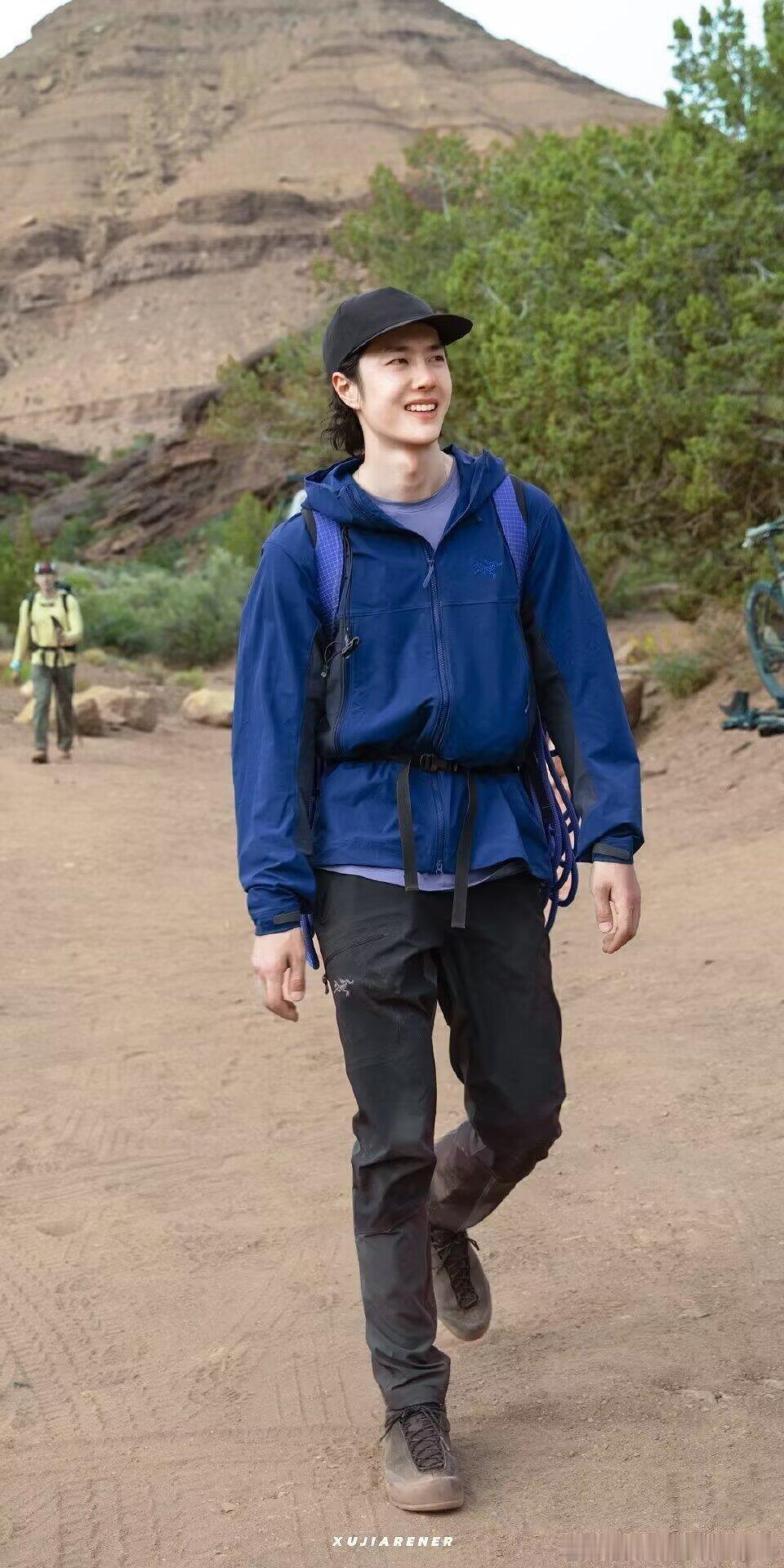 谁教王一博这样撒娇的攀岩累到撒娇，这波浪线语调绝了！妥妥的行走的魅力发射器，可爱